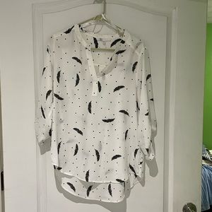 NWOT white blouse with black feathers. Size Medium